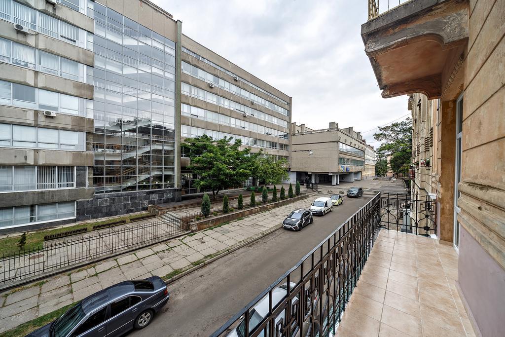 American Apartment Lviv Exterior photo